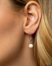 Load image into Gallery viewer, Palm Tree Prominade - White