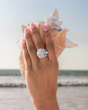Load image into Gallery viewer, Seashell Side - White
