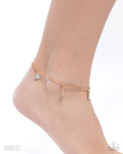 Load image into Gallery viewer, Coastal Celebrity - Gold
