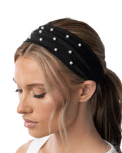 Load image into Gallery viewer, Placid Pearls - Black
